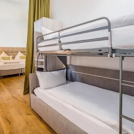 Отель Parkhotel