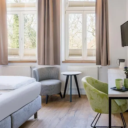 Parkhotel Отель