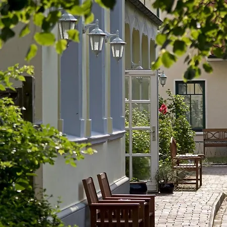 Parkhotel Отель 4*
